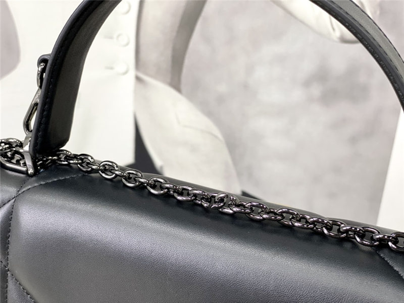 30 MONTAIGNE CHAIN BAG WITH HANDLE Maxicannage Lambskin Black High