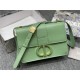 30 MONTAIGNE BAG Grained Calfskin Green mid