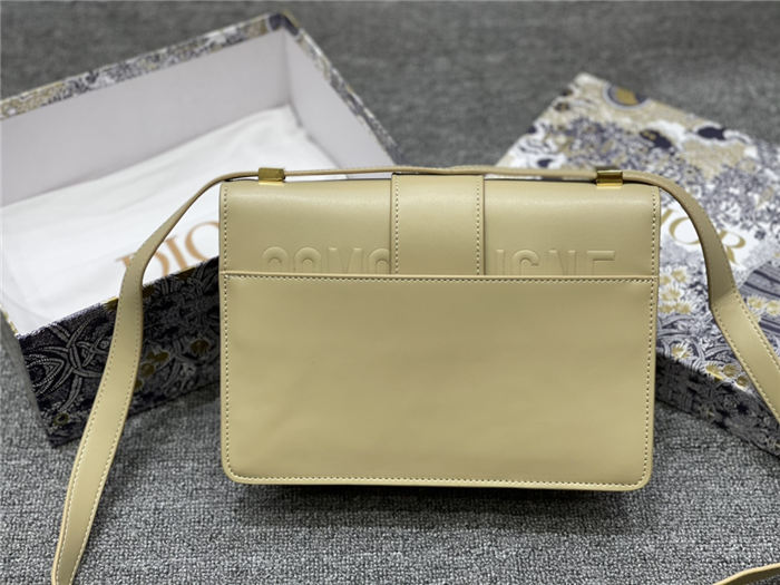 30 MONTAIGNE BAG Grained Calfskin Beige mid