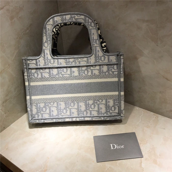 MINI Dior BOOK TOTE Gray Dior Oblique Embroidery mid