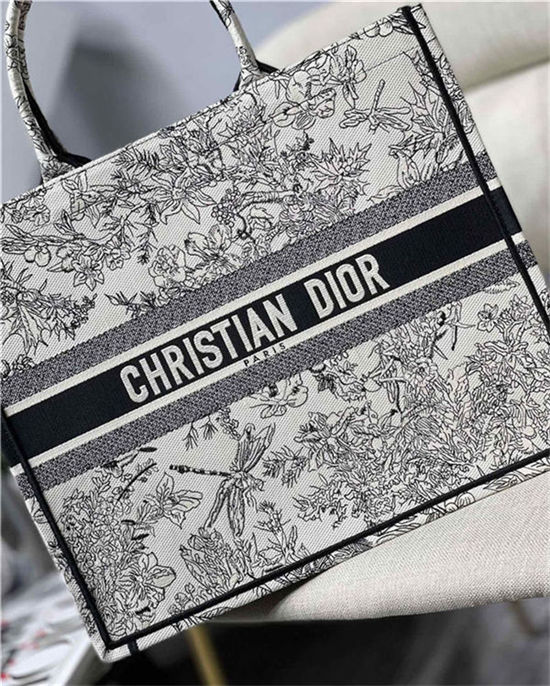 LARGE Dior BOOK TOTE Embroidery High