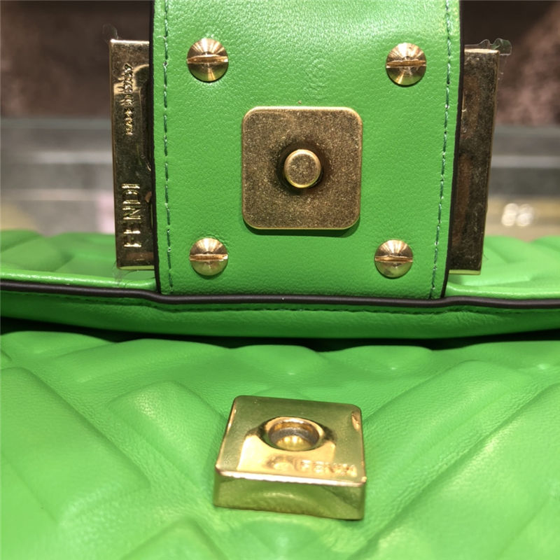 BAGUETTE leather bag Green High