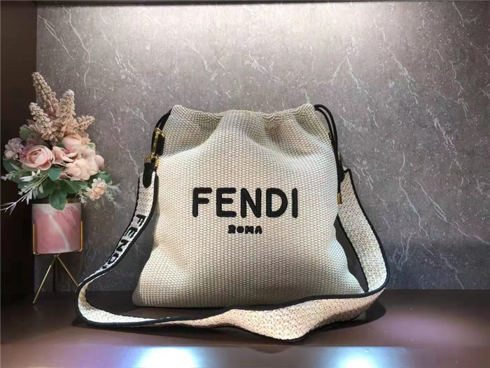 Fendi PACK MEDIUM POUCH Raffia Off-white Mid