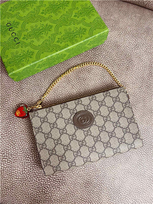 Gucci Coin purse with Double G strawberry 726250 High