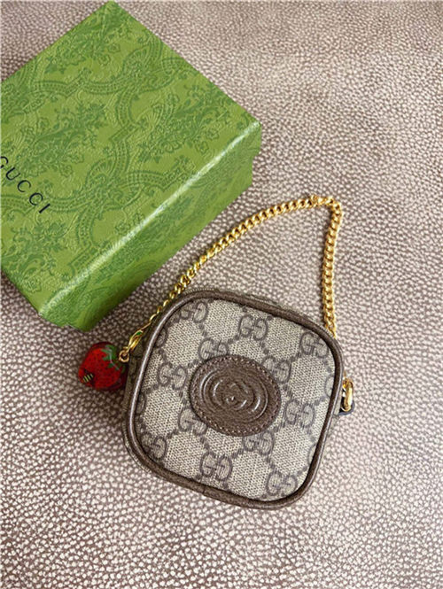 Gucci Coin purse with Double G strawberry 726252 High