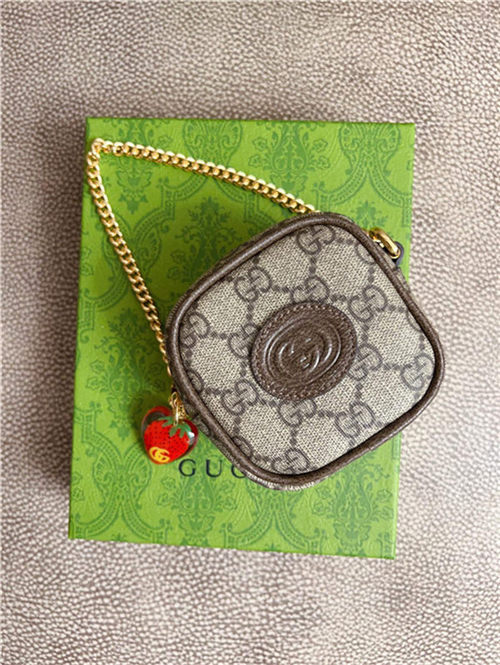 Gucci Coin purse with Double G strawberry 726252 High