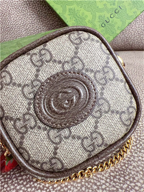 Gucci Coin purse with Double G strawberry 726252 High