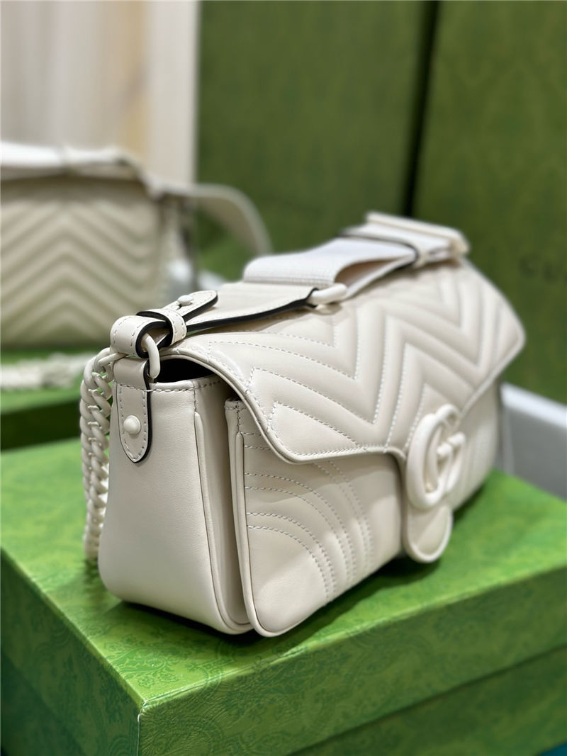 GG MARMONT MATELASSÉ SHOULDER BAG 734814 Leather White high