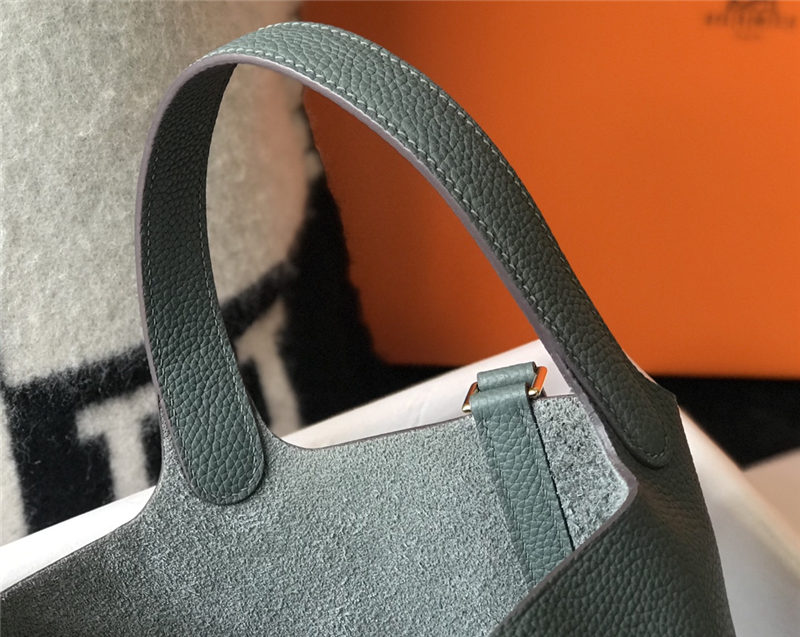 Hermes Picotin Lock 18/22 Bag Togo Leather In Vert Amande WAX High