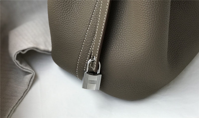 Hermes Picotin Lock 18/22 Bag Togo Leather In Etoupe-Silver WAX High