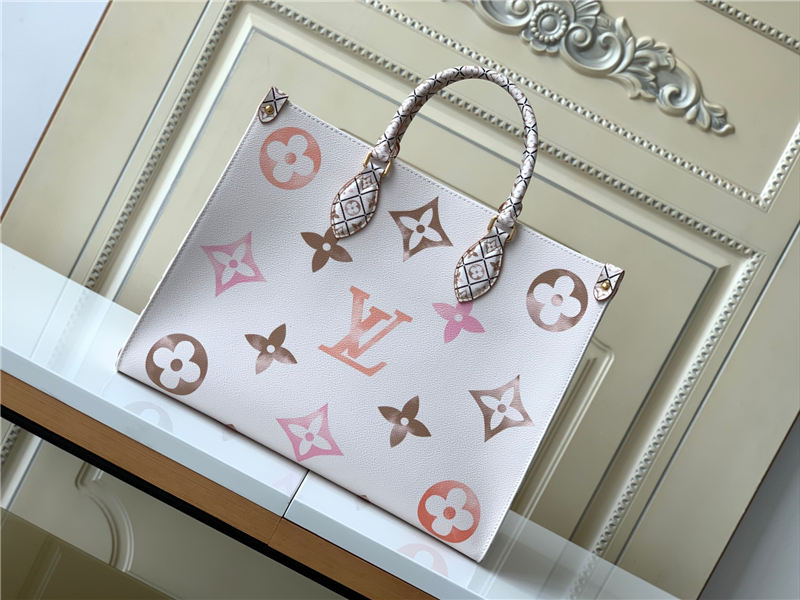 Louis Vuitton ONTHEGO MM Monogram M22975 High