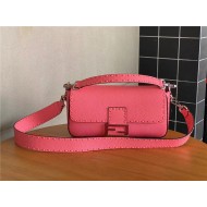 BAGUETTE Selleria bag with oversized topstitching Pink High