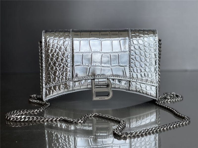 WOMEN'S HOURGLASS WALLET ON CHAIN IN Shiny Crocodile Embossed Silver High