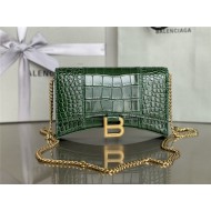 WOMEN'S HOURGLASS WALLET ON CHAIN IN Shiny Crocodile Embossed Green High