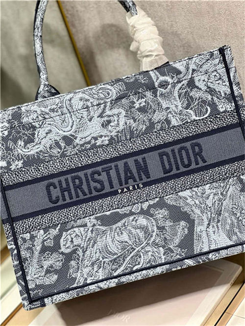 MEDIUM Dior BOOK TOTE Toile de Jouy Embroidery Denim Blue High