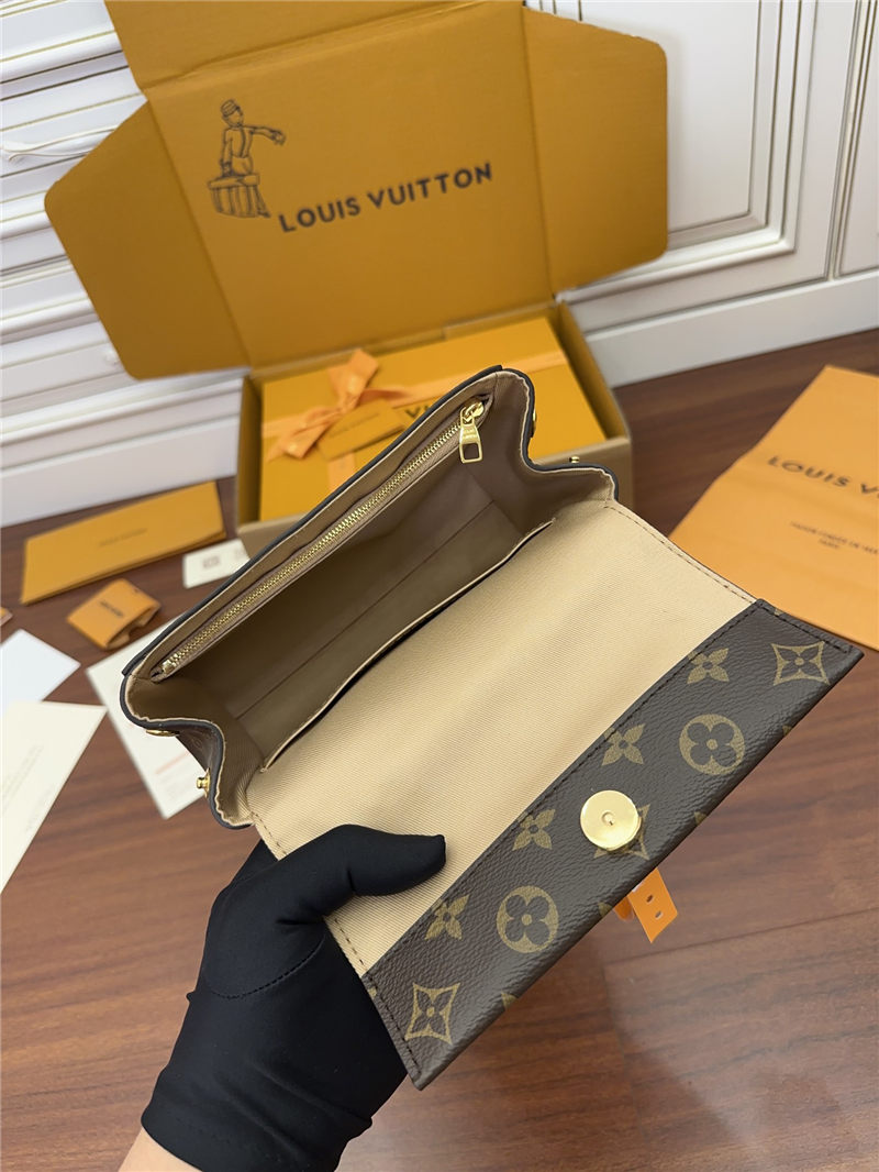 Louis Vuitton CLUNY MINI Monogram coated canvas M46055 Top