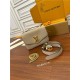 Louis Vuitton Oxford Lockme Grained calf leather M22792 Top