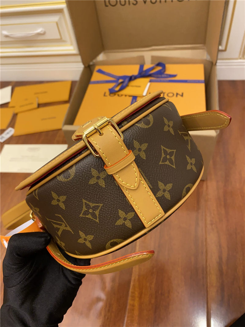 Louis Vuitton SAC TAMBOURIN Monogram coated canvas M44860 Top