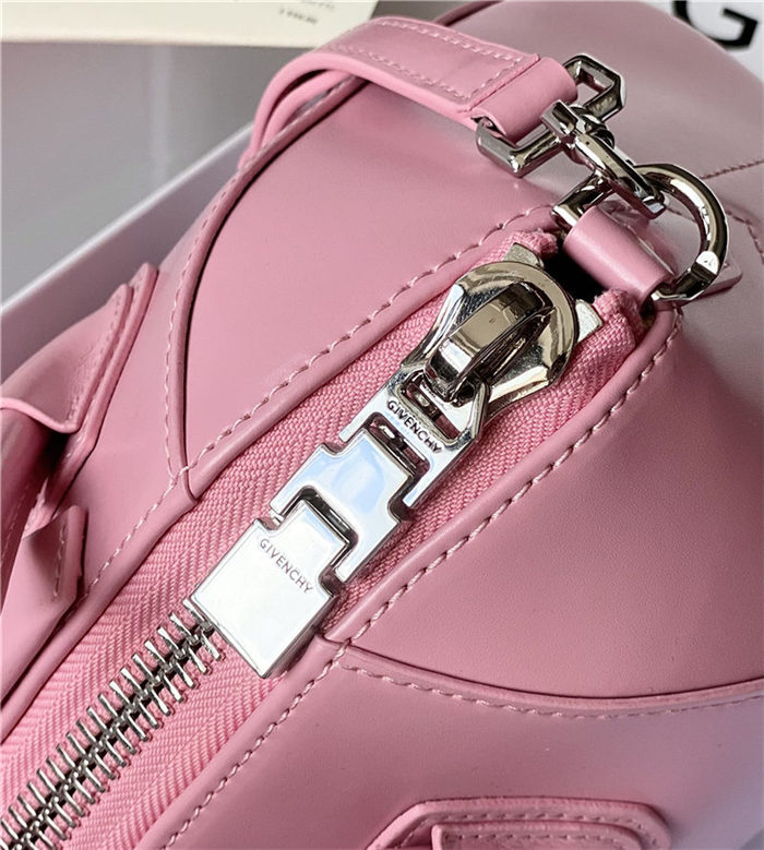 Givenchy MINI ANTIGONA BAGE IN SMOOTH BOX LEATHER Top