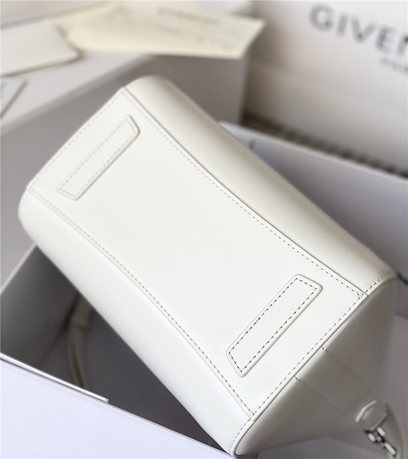 Givenchy MINI ANTIGONA BAGE IN SMOOTH BOX LEATHER Top