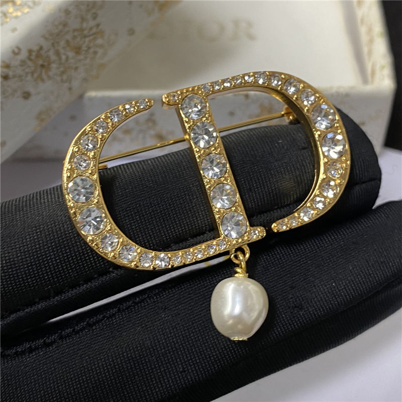 DIOR BROOCH 13606