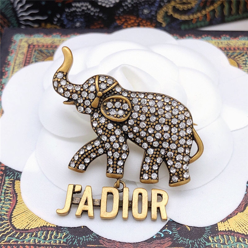 DIOR BROOCH 13607