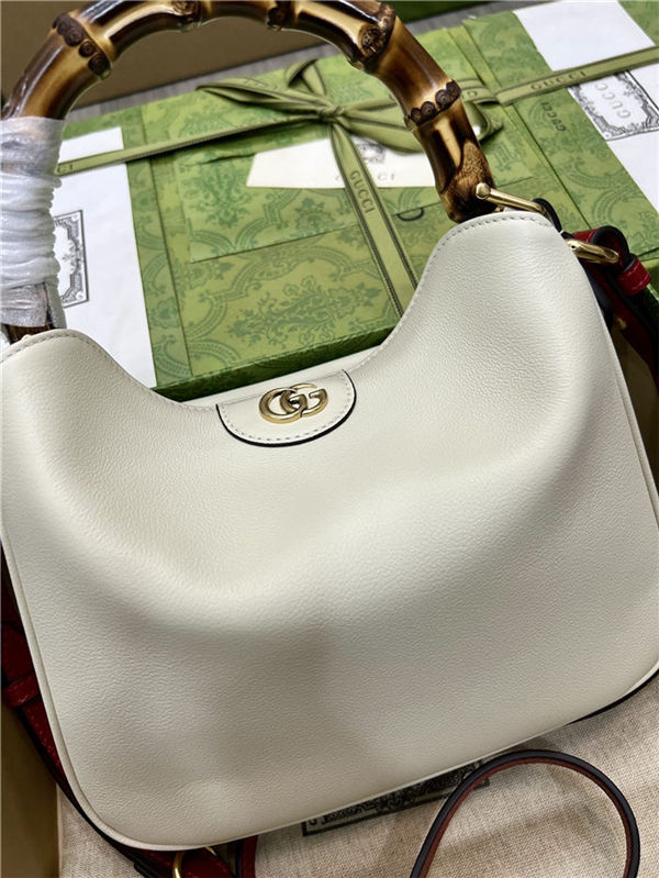 Gucci Diana small shoulder bag Leather 746251 White High