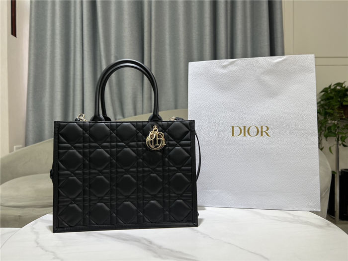 MEDIUM Dior BOOK TOTE Macrocannage Calfskin Black High