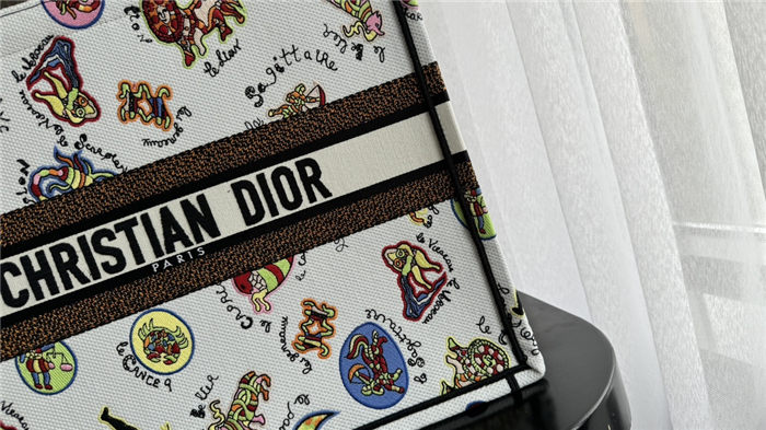 LARGE Dior BOOK TOTE Dragon Zodiac Embroidery  High