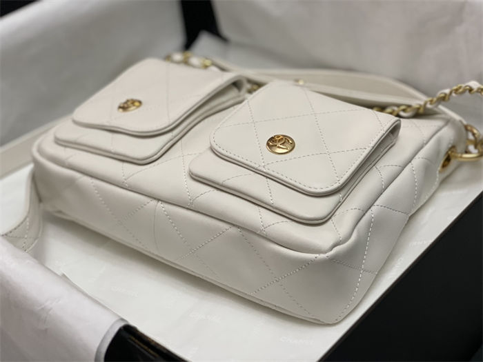 Chanel Hobo handbag AS4743 Shiny calfskin & gold-tone metal White High