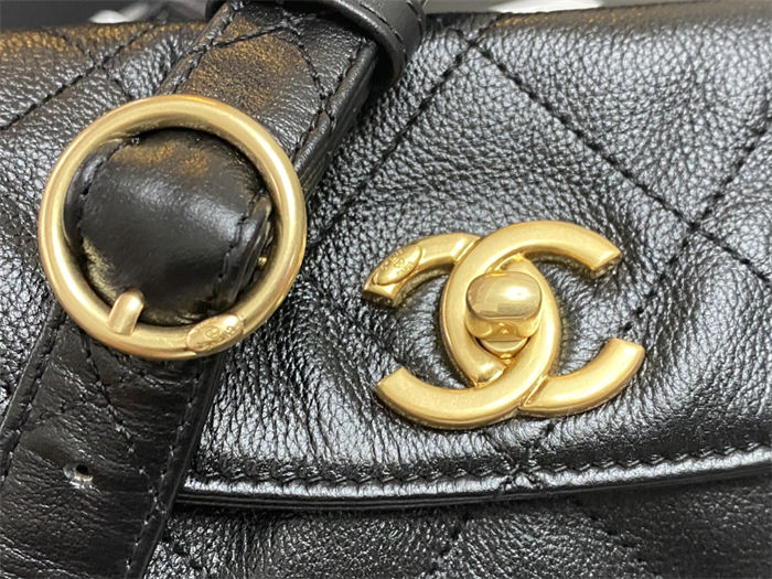 Chanel Large Hobo handbag As4668 Shiny calfskin & gold-tone metal Black High