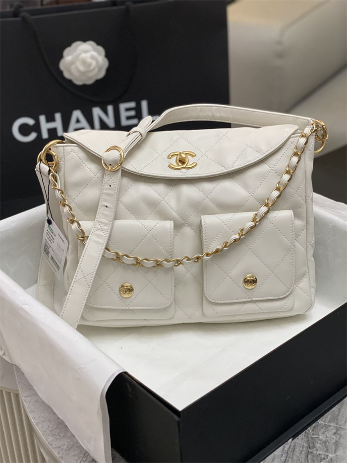 Chanel Large Hobo handbag As4668 Shiny calfskin & gold-tone metal White High