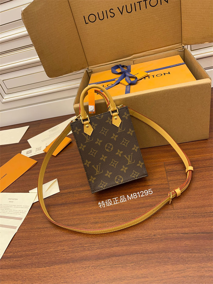 Louis Vuitton PETIT SAC PLAT Monogram M81295 Top