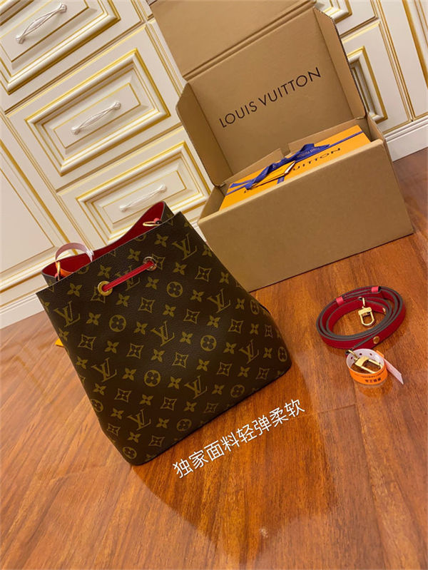 Louis Vuitton NéoNoé MM Bag Monogram Canvas M44021 Top