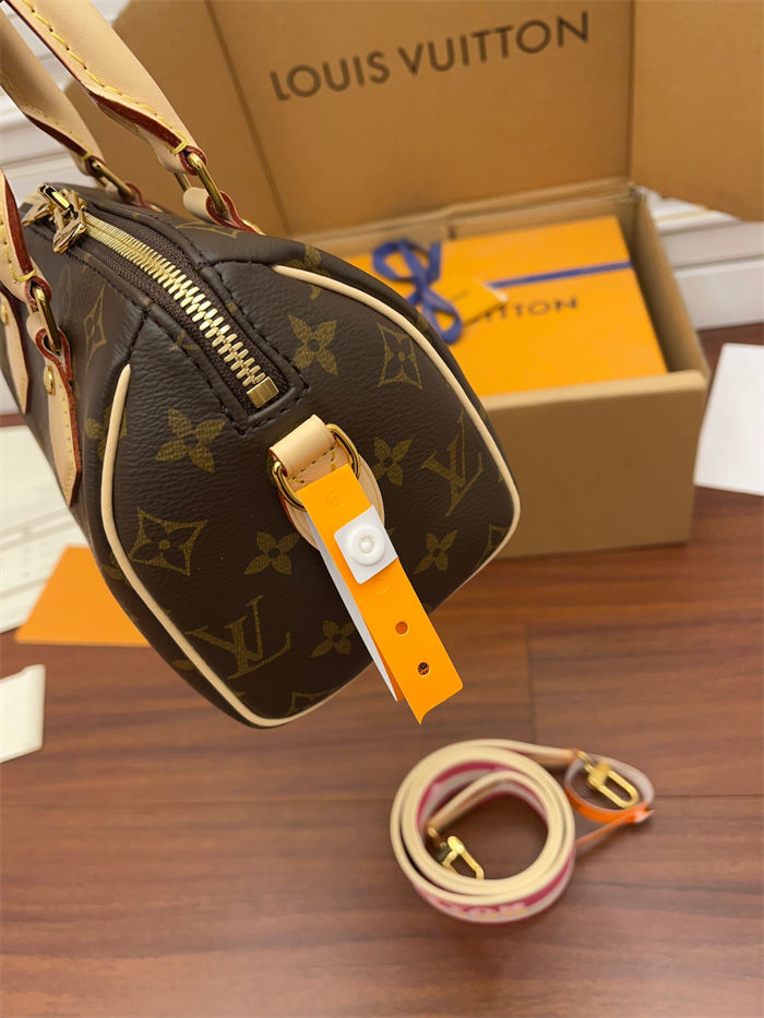 Louis Vuitton SPEEDY BANDOULIÈRE 20 Monogram coated canvas M45948 Top