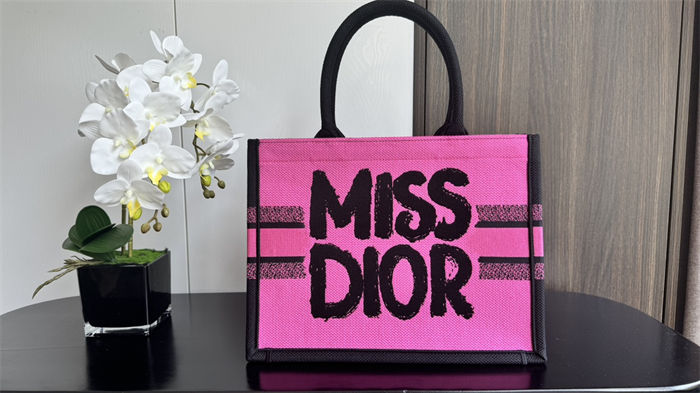 MEDIUM Dior BOOK TOTE Miss Dior Graffiti Embroidery High