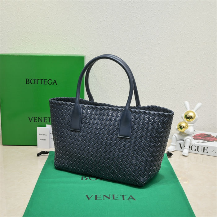 BV Cabat Medium Tote Intreccio leather High