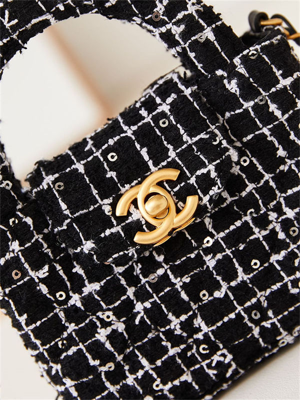 Chanel CLUTCH WITH CHAIN AP3435 Cotton Tweed & Gold-Tone Metal Black High