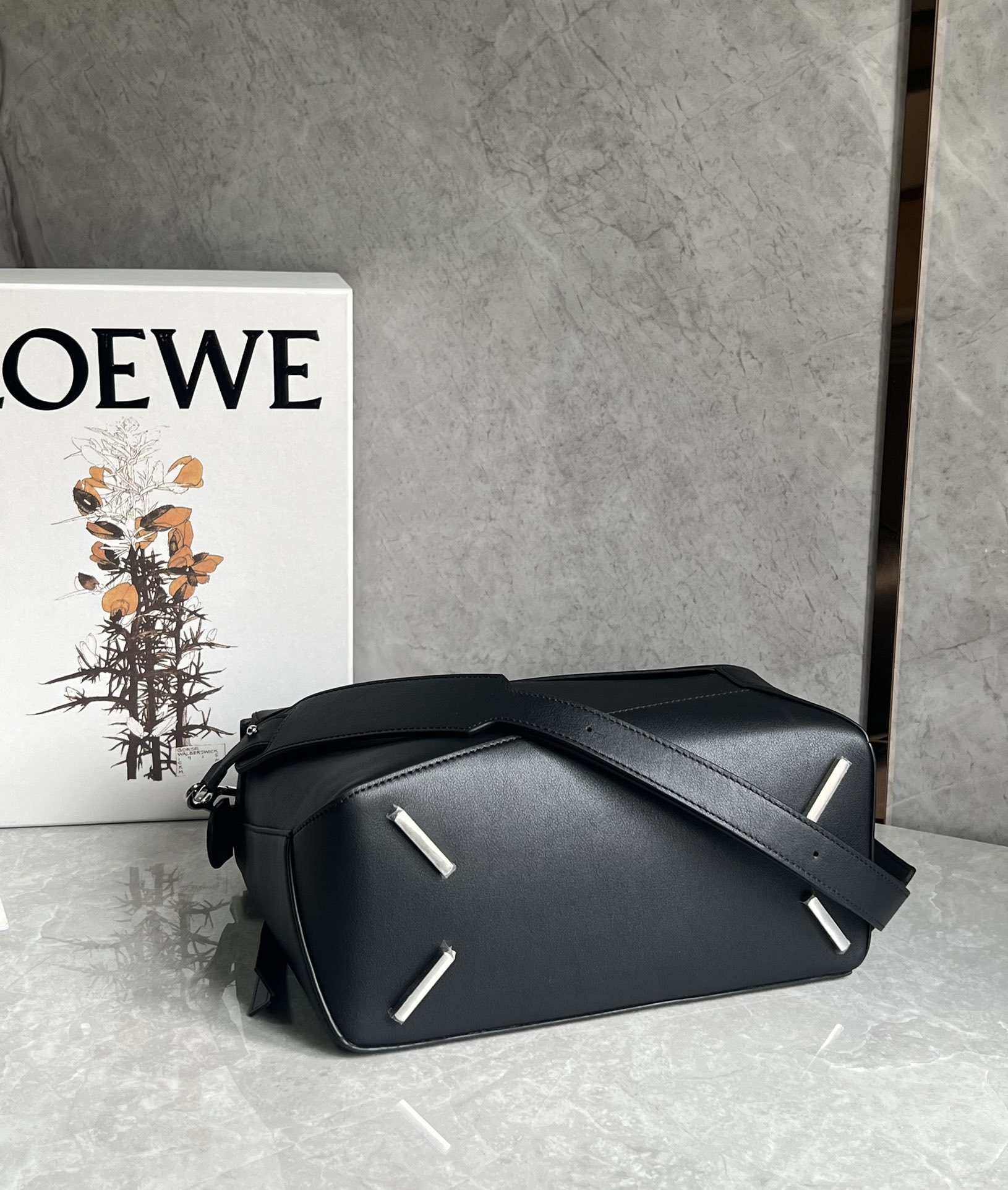 Puzzle bag 29cm in classic calfskin Black High