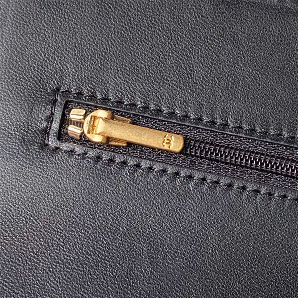 WALLET ON CHAIN AP4062 Grained Shiny Calfskin & Gold-Tone Metal Black A