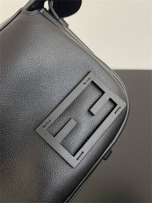 Fendi Simply Mini shoulder bag Leather High