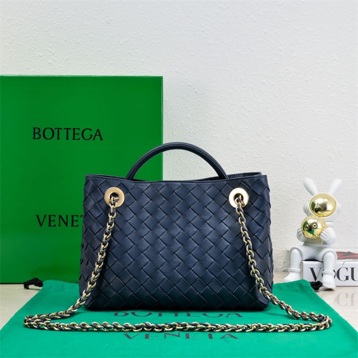 Small Andiamo Chain Top handle bag High