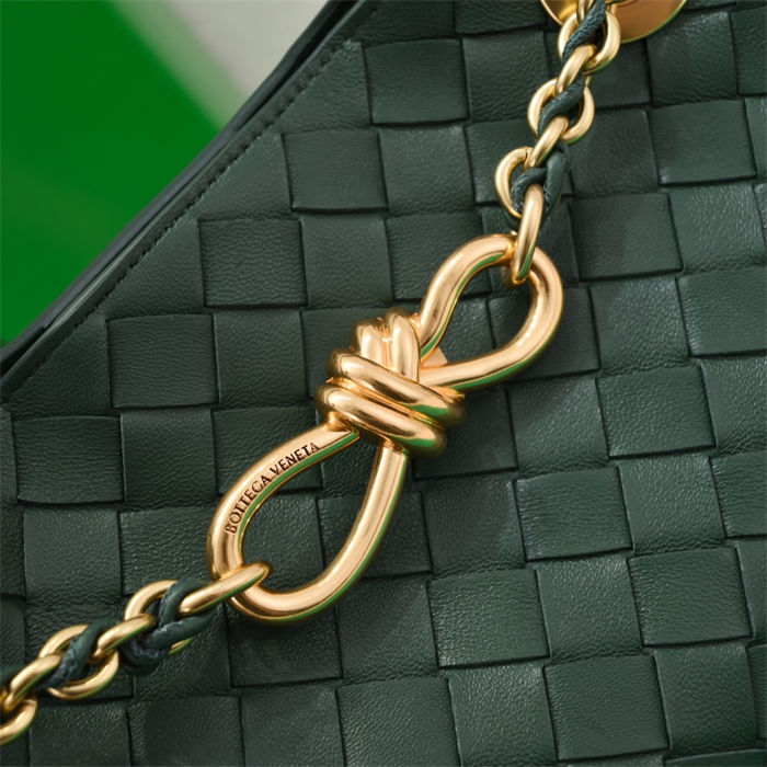 Small Andiamo Chain Top handle bag High