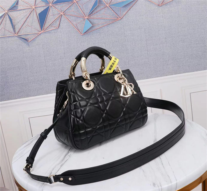 LADY 95.22 SMALL BAG Cannage Calfskin Black High