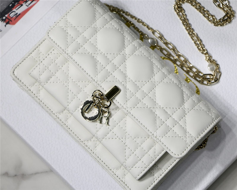 LADY Dior CHAIN POUCH Cannage Lambskin White High