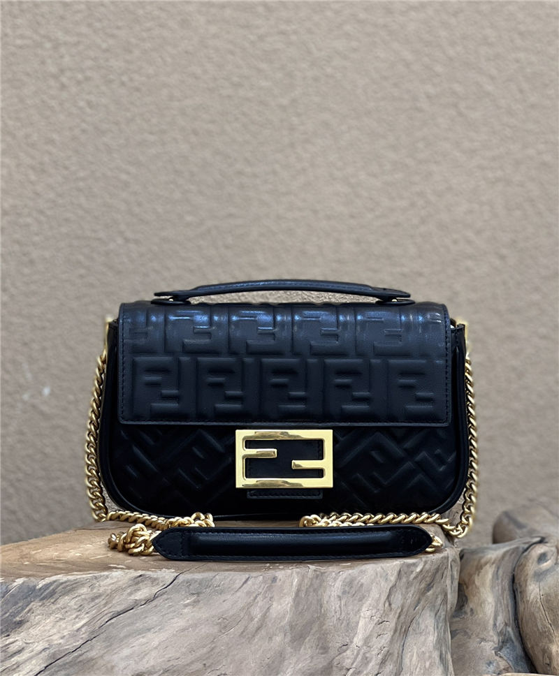 BAGUETTE Chain Midi leather bag Black High