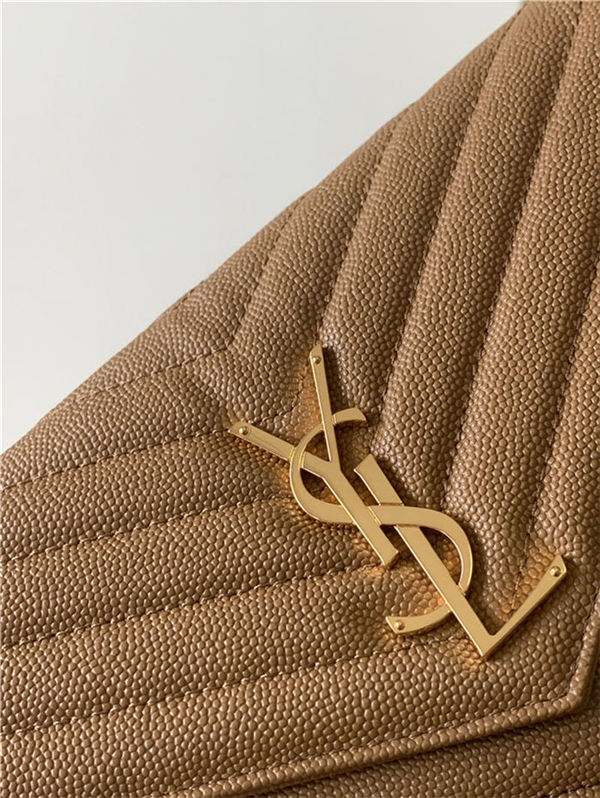 MONOGRAM CHAIN WALLET IN GRAIN DE POUDRE EMBOSSED LEATHER Gold-Metal High