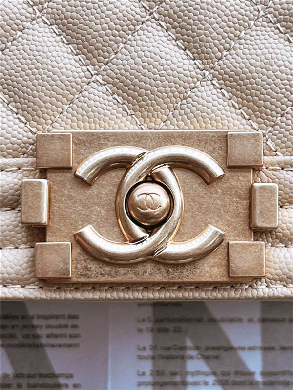 BOY Chanel HANDBAG Grained Calfskin Beige Matt-Gold Metal High