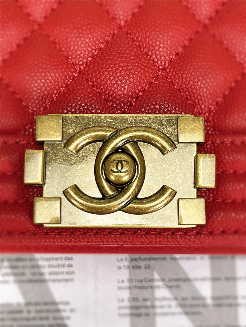 BOY Chanel HANDBAG Grained Calfskin Red Anti-Gold Metal High