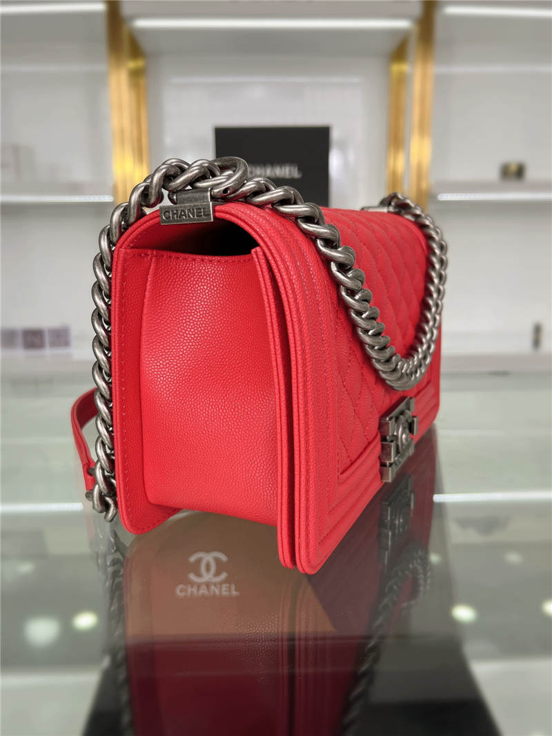 BOY Chanel HANDBAG Grained Calfskin Red Anti-Silver Metal High